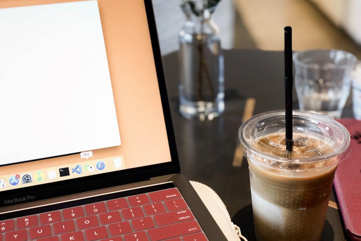 Why Your Side Gig Tax Bill Feels Bigger Than Your Day Job (and How to Plan for It)